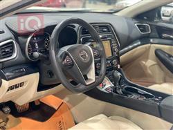 Nissan Maxima